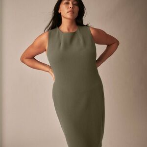 Universal Standard Green Sheath Midi Dress Crew Neck Sleeveless